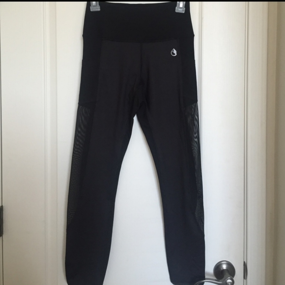 Icyzone yoga workout pants with mesh